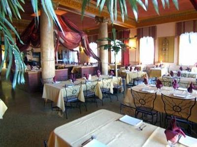 Clarion Inn & Suites Μπελβίλ Εξωτερικό φωτογραφία